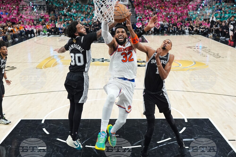APTOPIX NBA Finals Knicks Spurs Basketball