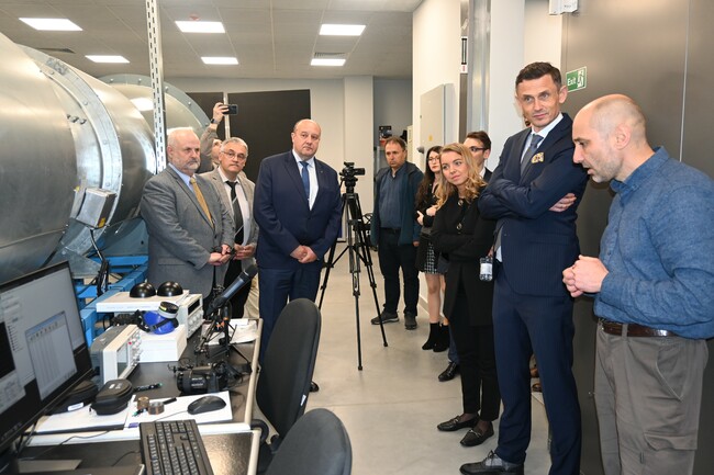Изпълнителният директор на Inno Energy за Централна Европа Марчин Василевски посети Техническия университет в София