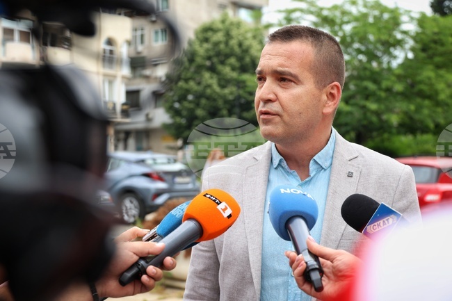 В Бургас задържаха мъж, представял се за магистрат и теглил кредити с чужди лични данни