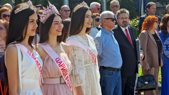Uzbek News Agency Chief Impressed by Kazanlak's Traditions and Cultural Heritage