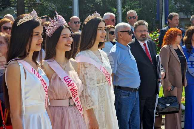 Uzbek News Agency Chief Impressed by Kazanlak's Traditions and Cultural Heritage