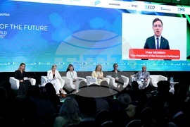 Грийн транзишън форум 6.0 - дискусия - "Образованието на бъдещето - Преподаване за свят, който все още не съществува"