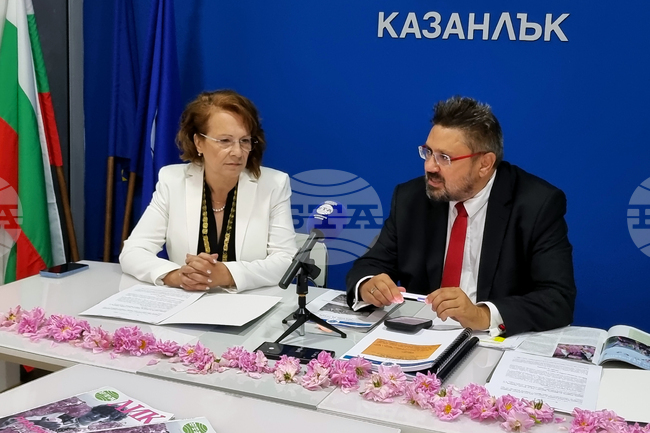 Национален пресклуб на БТА Казанлък - Българска телеграфна агенция - Община Казанлък - споразумение за партньорство