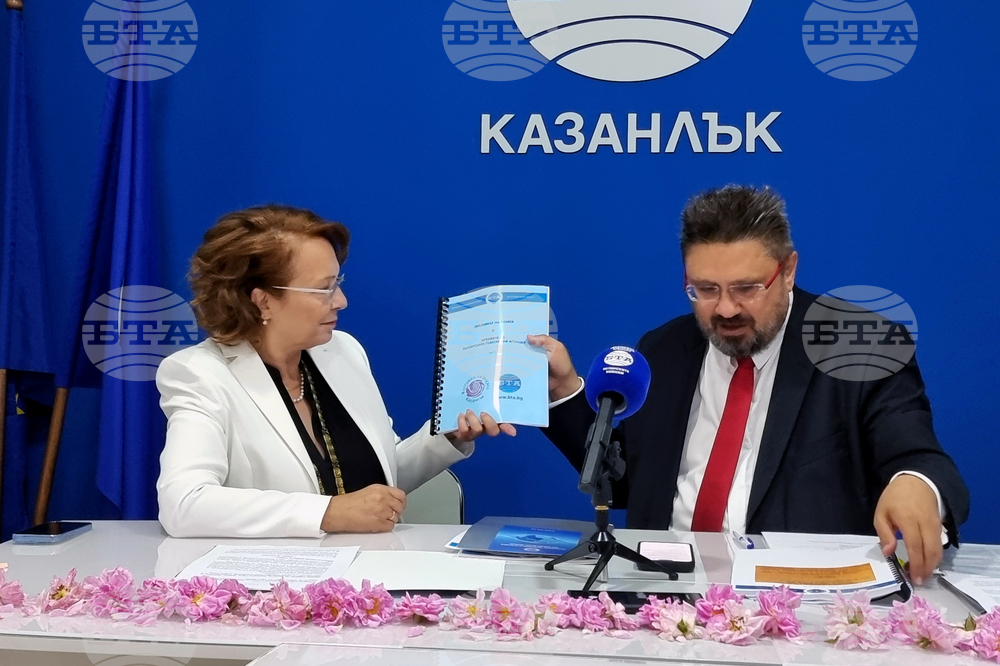 Национален пресклуб на БТА Казанлък - Българска телеграфна агенция - Община Казанлък - споразумение за партньорство