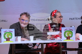 Румъния - Букурещ - Международен панаир на книгата - представяне на книга
