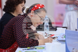 Румъния - Букурещ - Международен панаир на книгата - представяне на книга