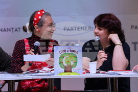 Румъния - Букурещ - Международен панаир на книгата - представяне на книга