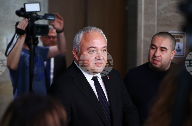 Към момента няма отстранени служители на ОДМВР – Перник по случая с прокурорския син, каза вътрешният министър