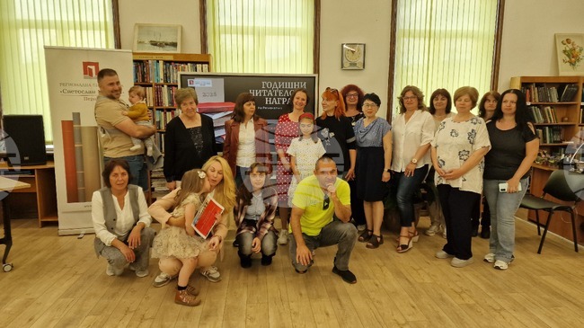 За пета година Регионалната библиотека в Перник връчи наградите „Откриватели на книги и познание“