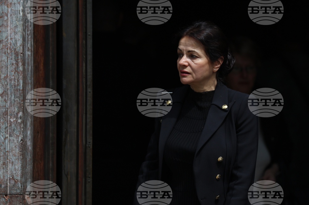 Любен Дилов-син - поклонение
