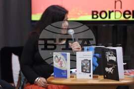 Румъния - Международен панаир на книгата „Букфест“ - щанд на България - литературен разговор