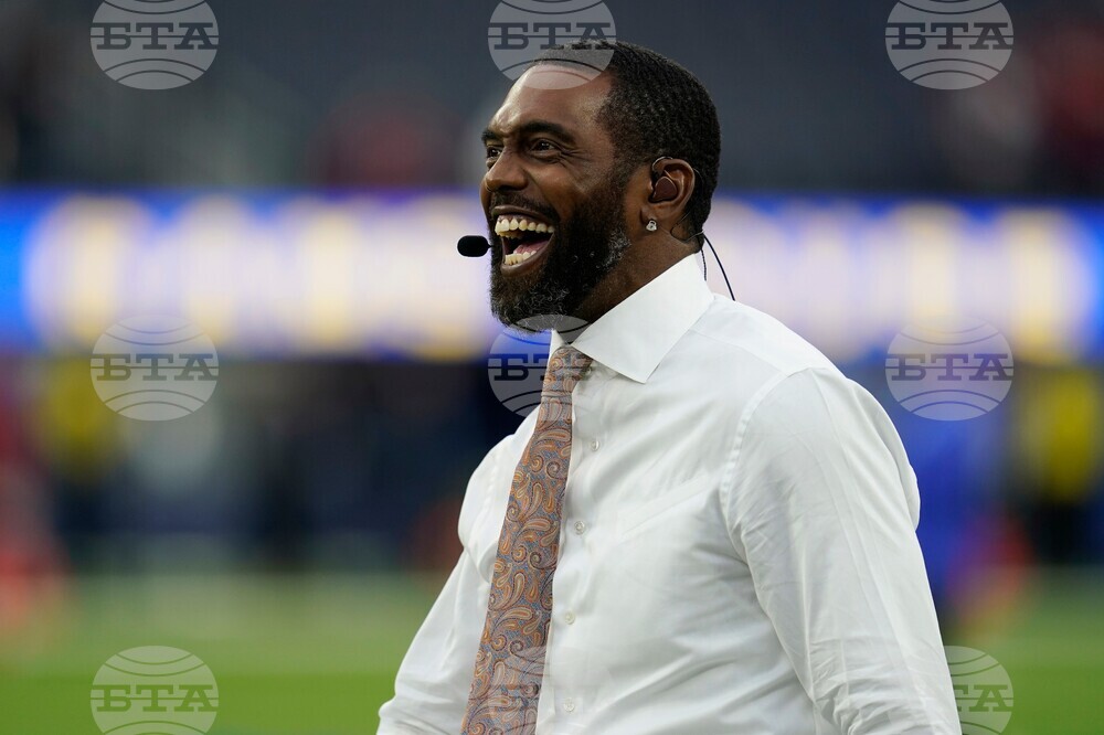 Randy Moss Bass Fishing Football