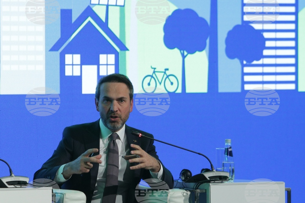 Конференция „Енергия за зелено бъдеще" - Алпарслан Байрактар