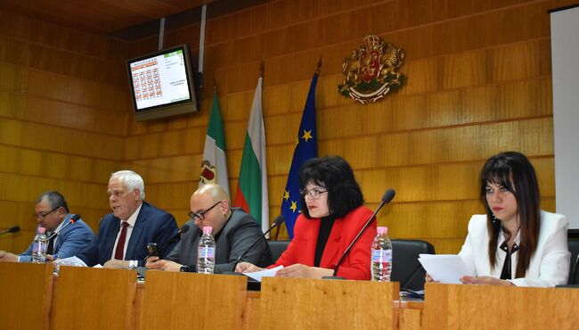 Община Разград: 20 докладни записки утвърдиха общинските съветници на априлското си заседание 