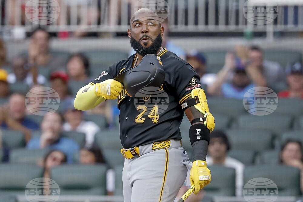 Pirates Braves Baseball