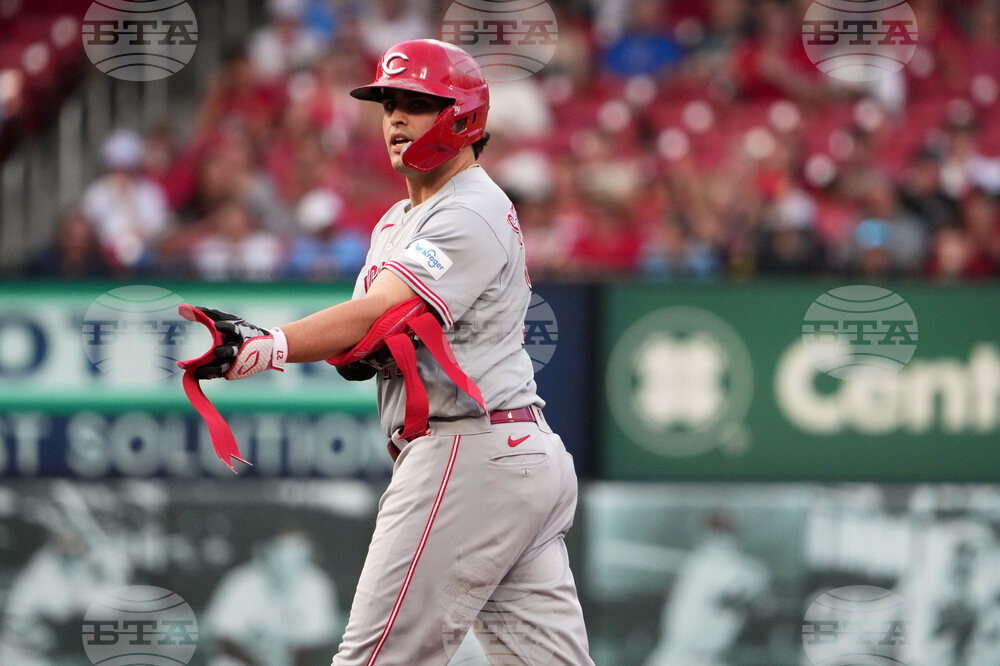 Reds Cardinals Baseball