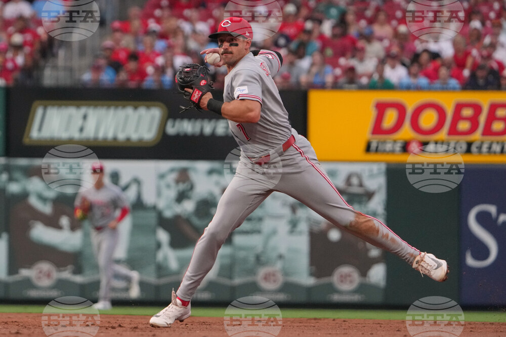 Reds Cardinals Baseball