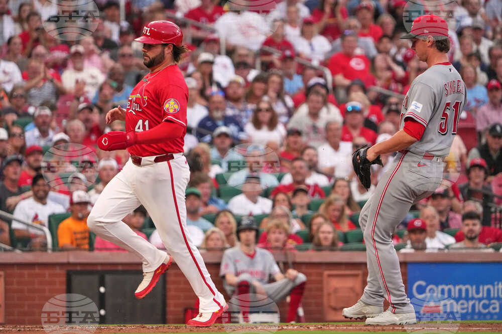 Reds Cardinals Baseball
