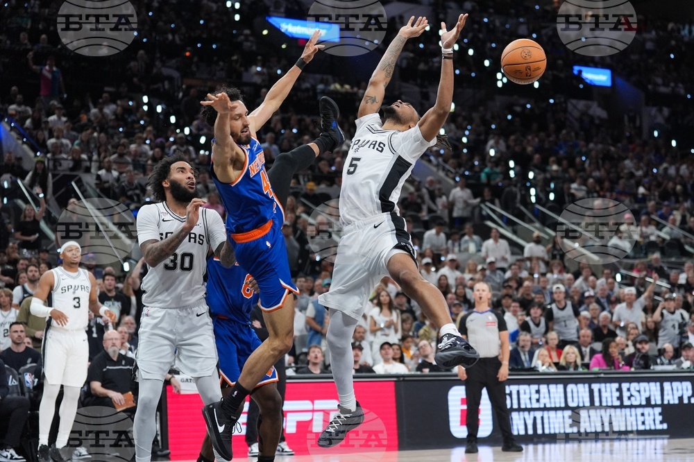 APTOPIX NBA Finals Knicks Spurs Basketball