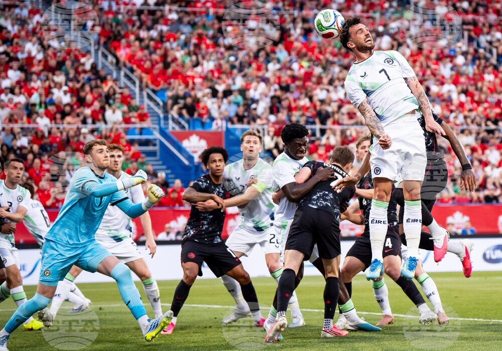 CORRECTION Ireland Canada Soccer