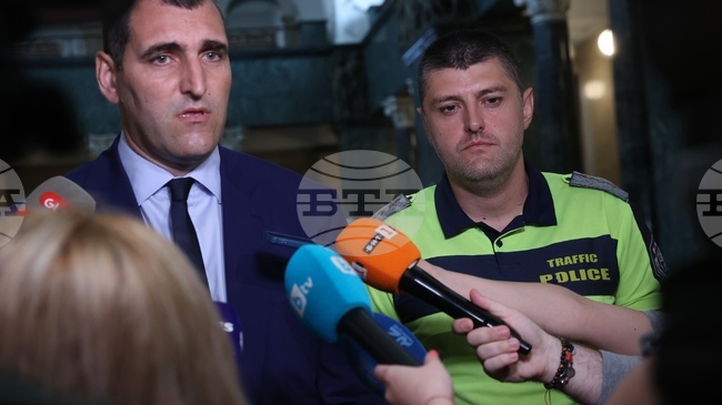 Двама от загиналите при катастрофата в София са граждани на Индия, съобщи заместник градският прокурор Ангел Кънев 