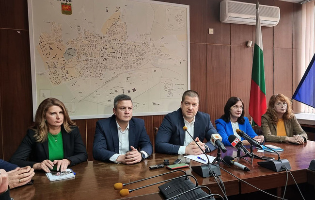 Подобряването на цялостната инфраструктура на община Стара Загора е сред основните ни приоритети, заяви кметът Живко Тодоров
