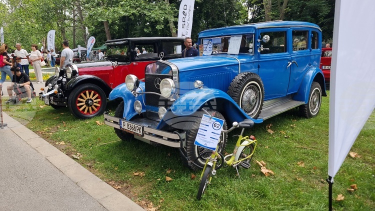 Vintage Car and Motorcycle Parade Brings Nearly 300 Participants from Bulgaria, Romania, Serbia to Ruse
