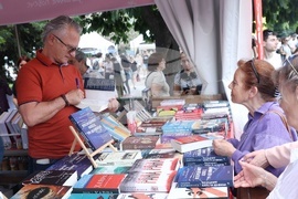 Пролетен панаир на книгата 2026 - Захари Карабашлиев - среща с автограф