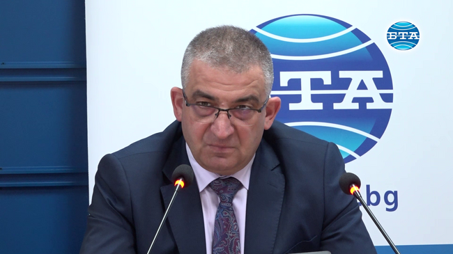 Апелът на общините е през новия програмен период да има повече свобода, гъвкавост и по-малко натиск, каза кметът на Елена инж. Дилян Млъзев