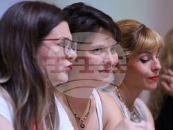 Румъния - Международен панаир на книгата „Букфест“ - писатели - разговор