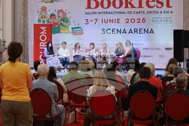 Румъния - Международен панаир на книгата „Букфест“ - писатели - разговор