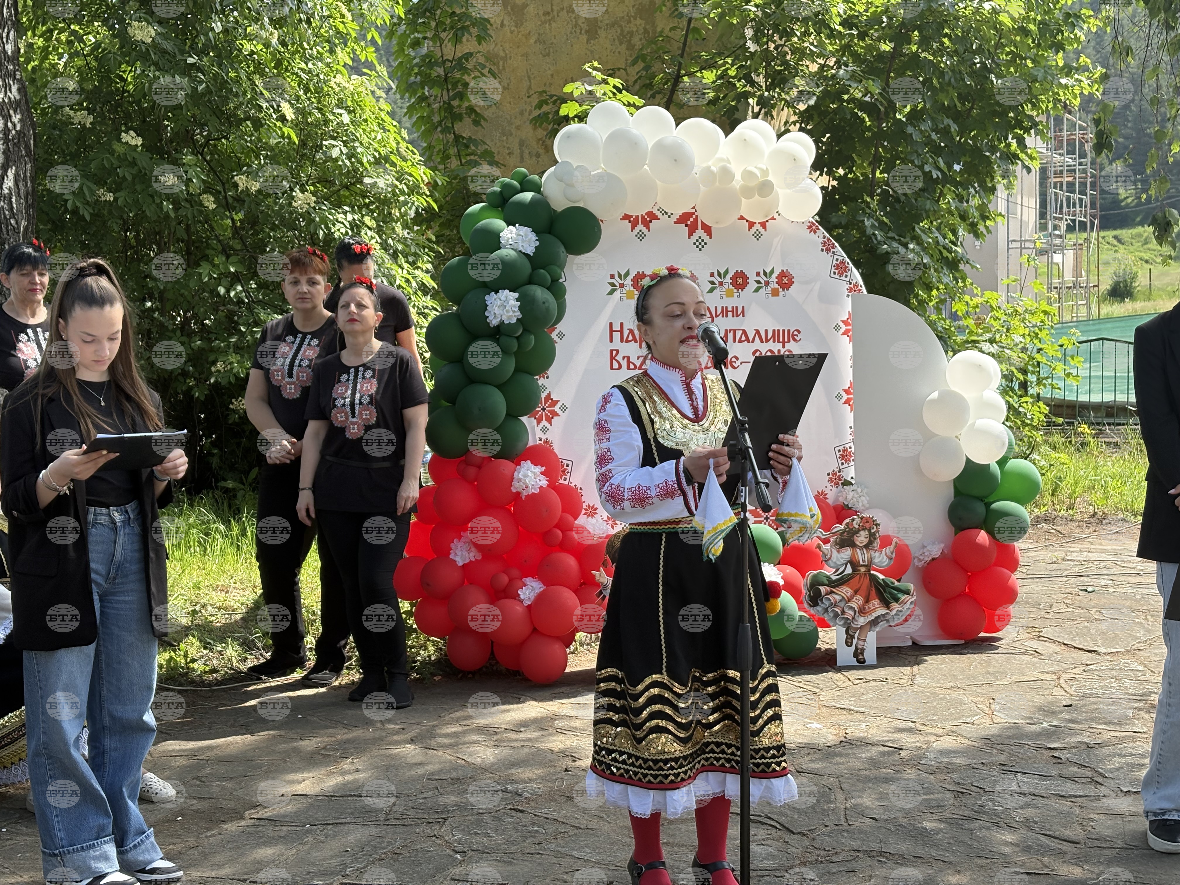 Читалището в самоковското село Продановци отбеляза десет години от създаването си с празнична програма