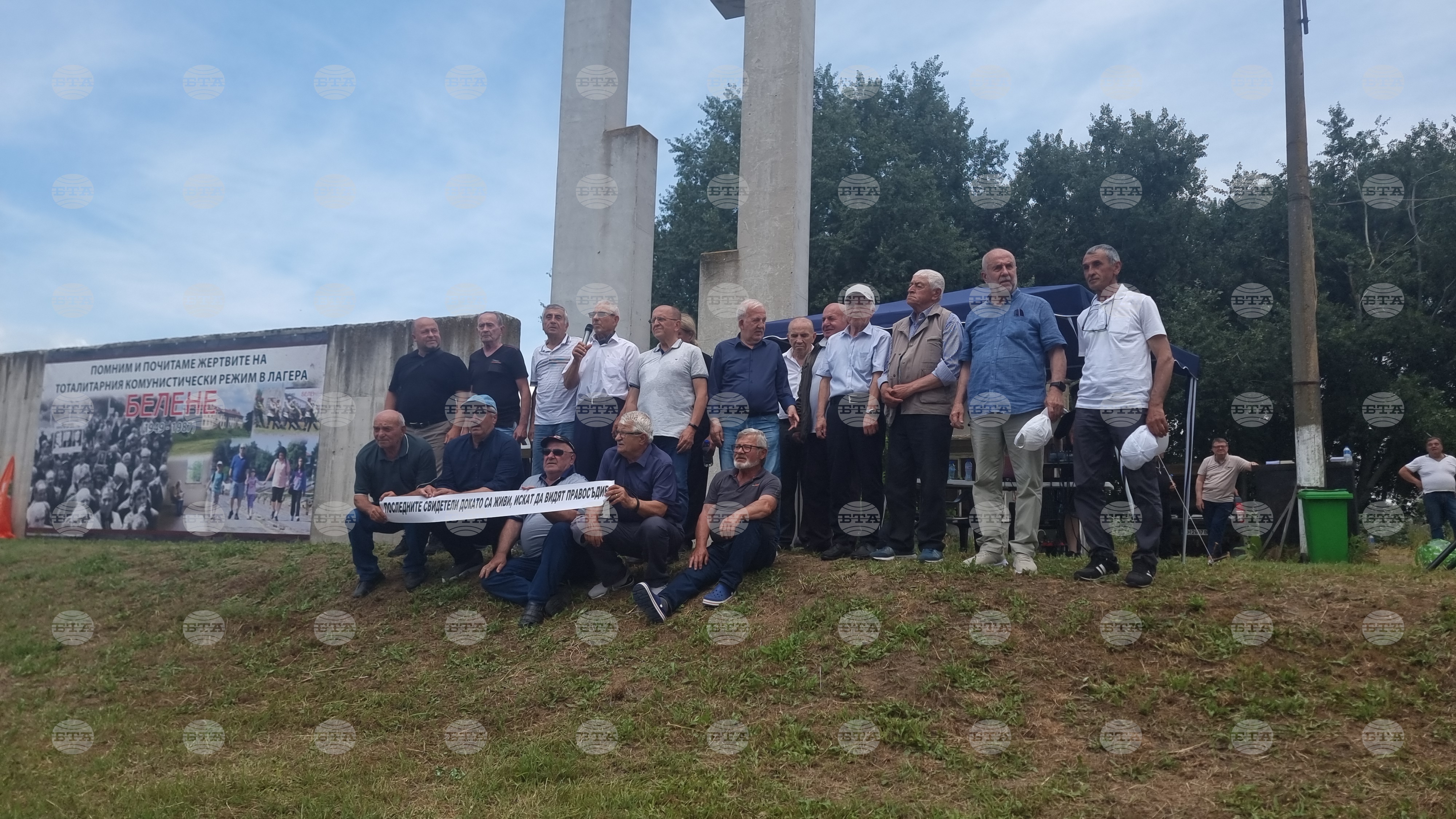 С поклонение бяха почетени жертвите на комунистическия режим на концлагера „Белене“