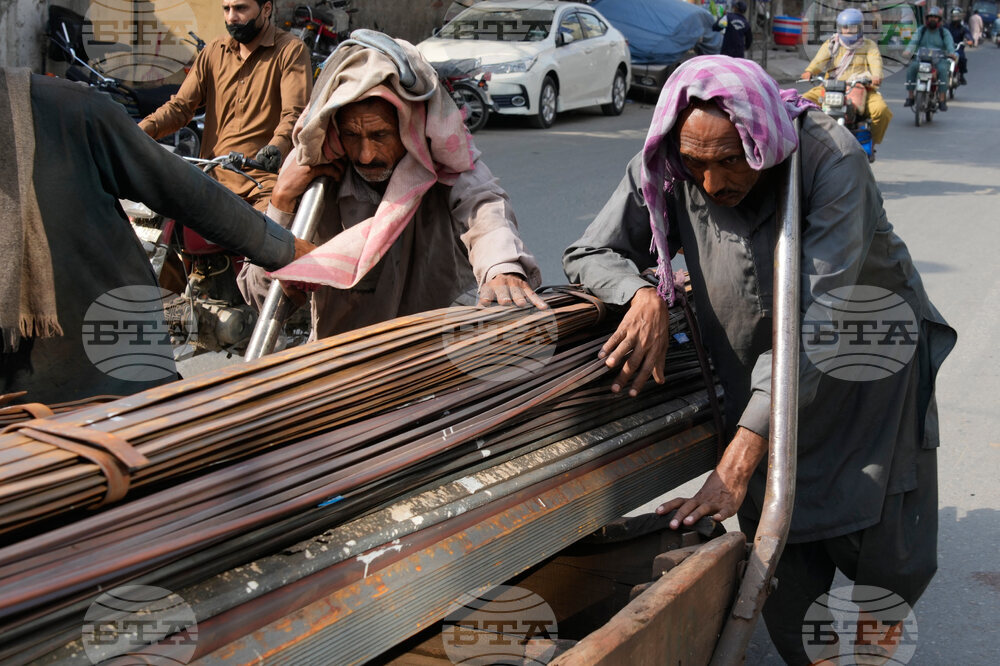 Pakistan Extreme Weather Heat