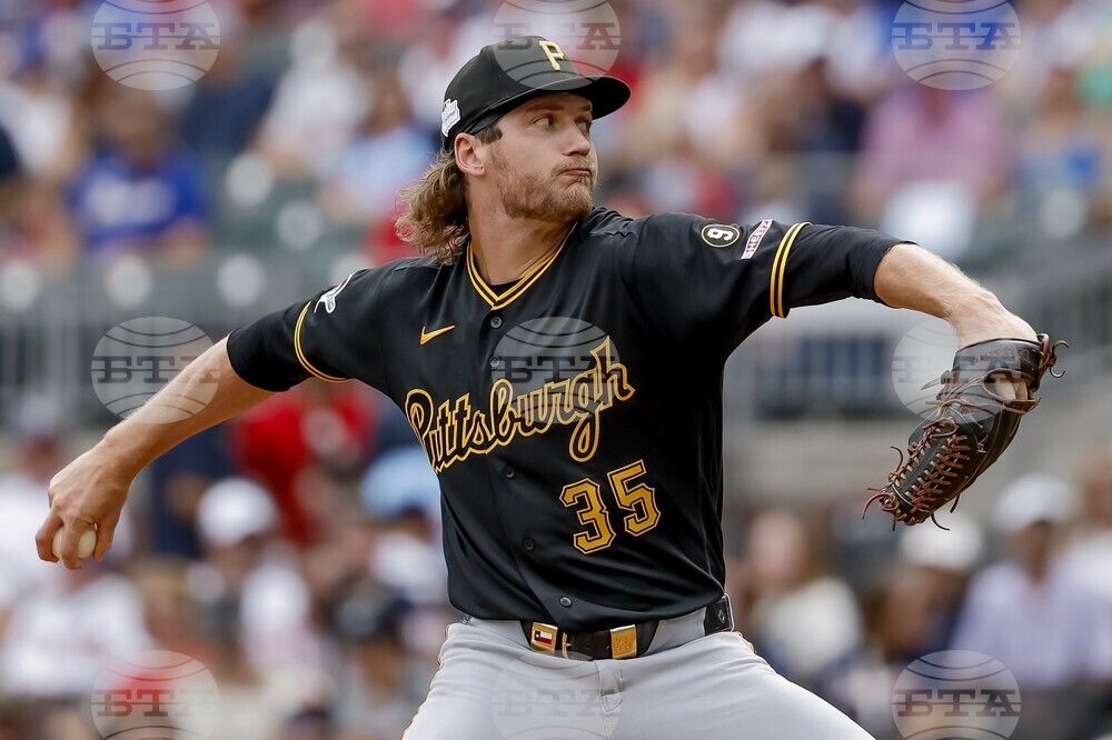 Pirates Braves Baseball