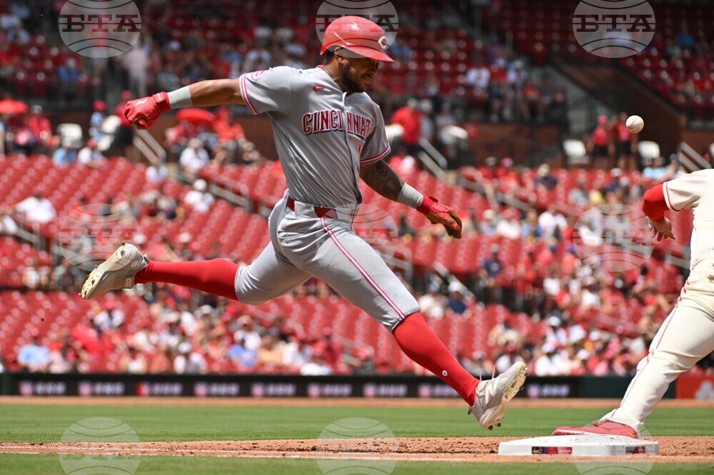 Reds Cardinals Baseball