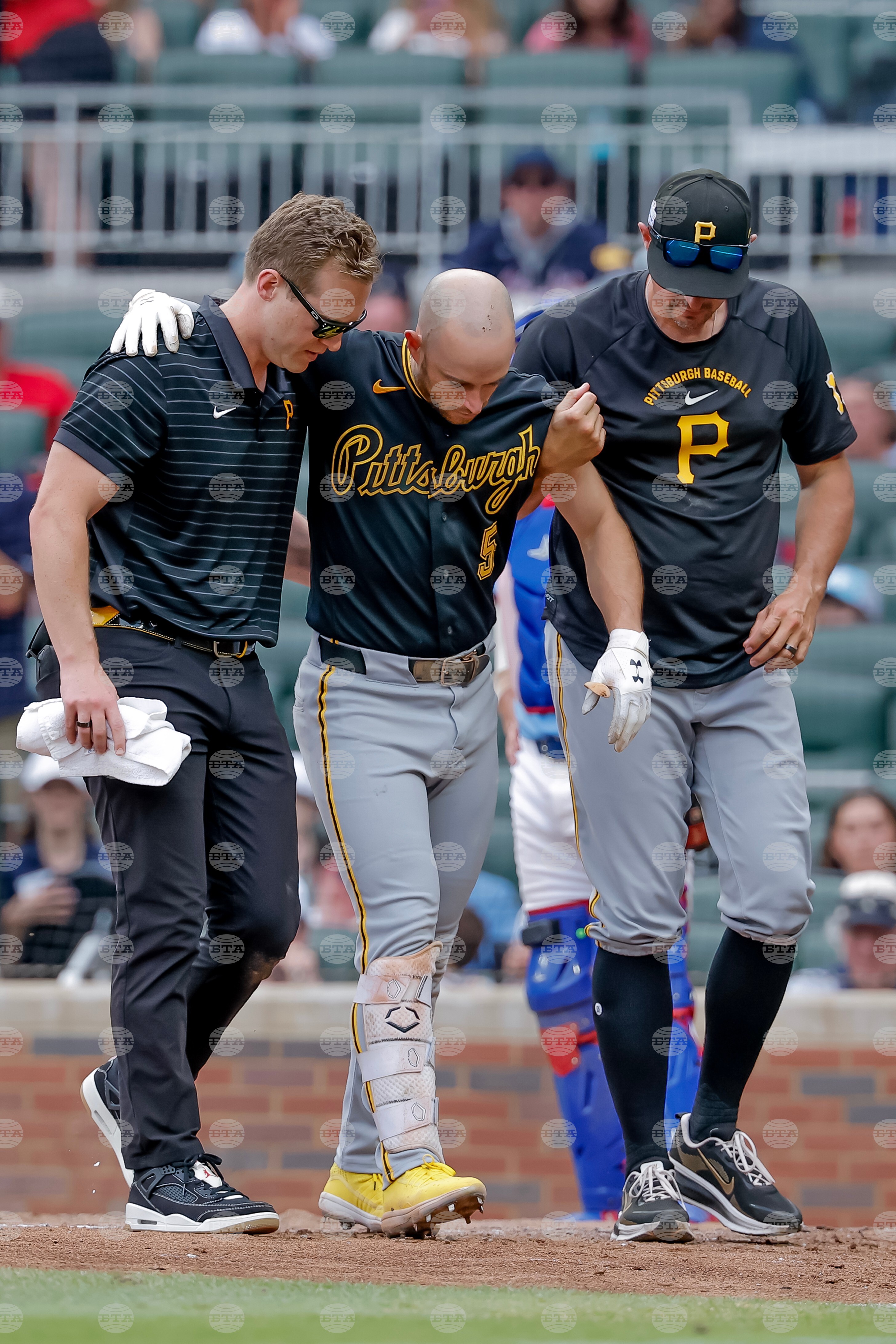 Pirates Braves Baseball