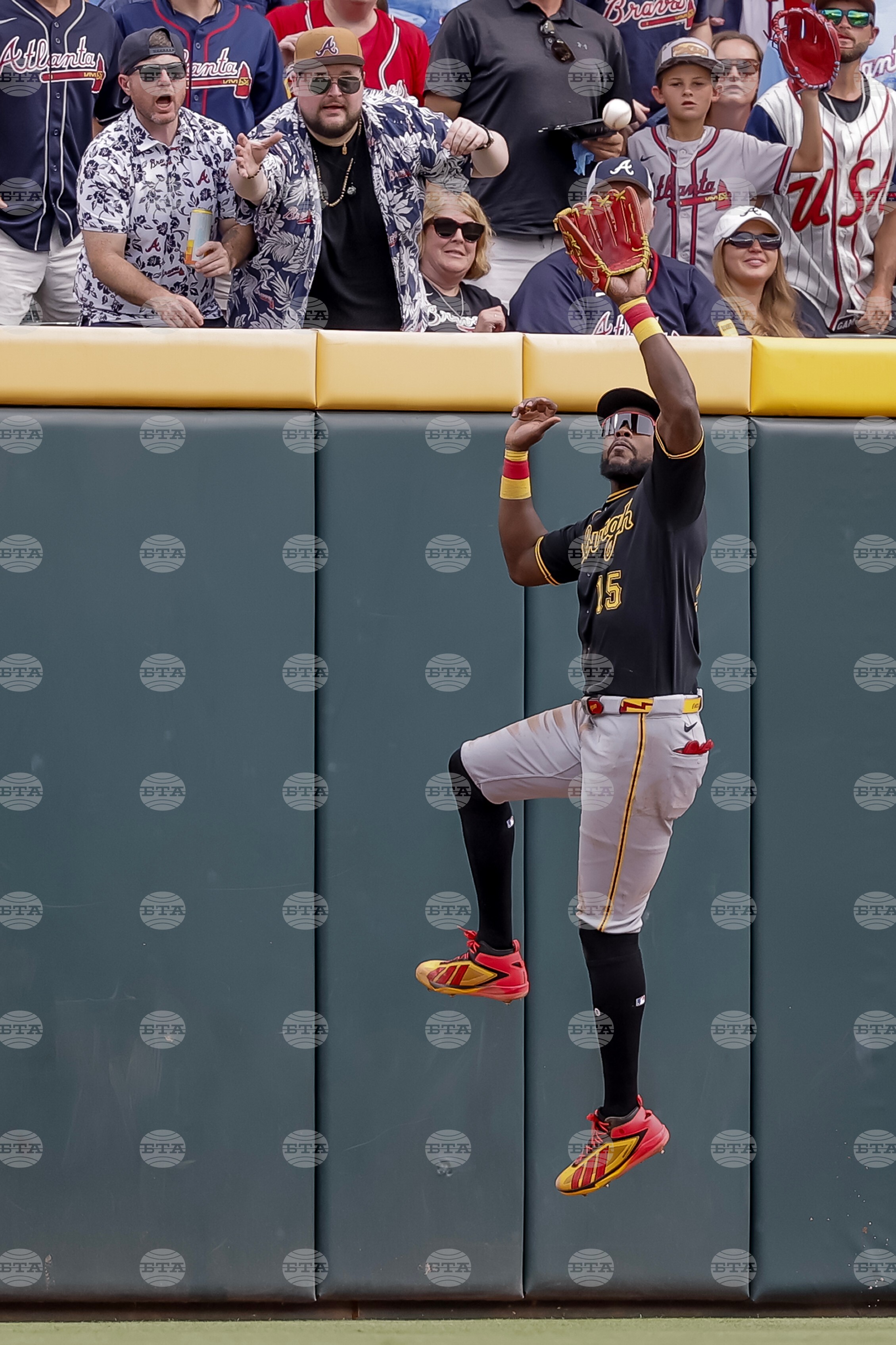 Pirates Braves Baseball
