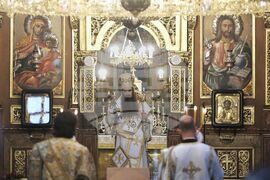 Храм „Св. великомъченица Неделя“ - патриарх - литургия