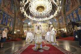 Храм „Св. великомъченица Неделя“ - патриарх - литургия