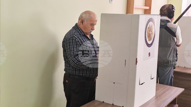 Армения направи своя избор и продължава напред с трипартиен парламент.