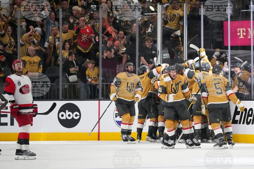 CORRECTION APTOPIX Stanley Cup Hurricanes Golden Knights Hockey