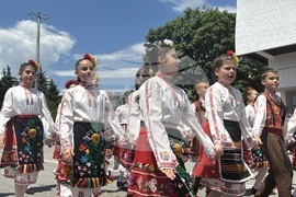 Казанлък - Празник на розата - шествие