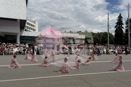 Казанлък - Празник на розата - шествие