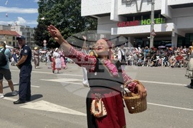 Казанлък - Празник на розата - шествие