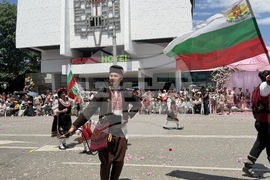 Казанлък - Празник на розата - шествие