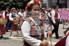 Казанлък - Празник на розата - шествие