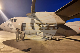 Турция - самолет „Спартан“ - помощи