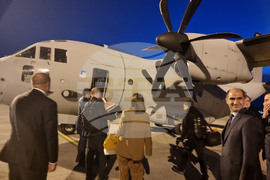 Турция - самолет „Спартан“ - помощи