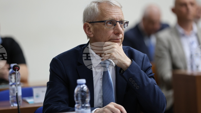 Continue the Change Floor Leader Denkov Questions Government’s Ukraine Arms Policy